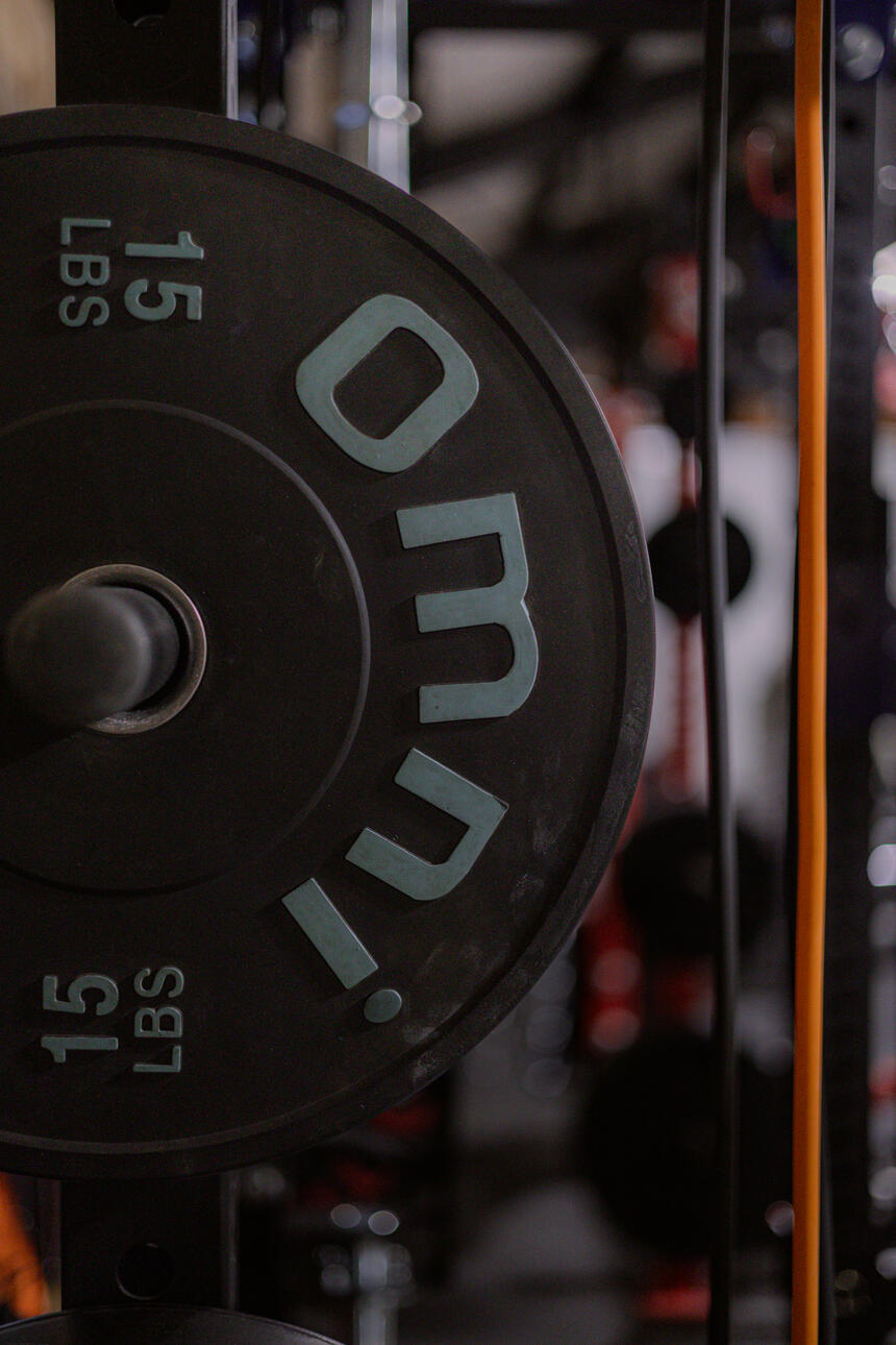 Story documentary-stye show real members pushing themselves inside your gym. These are the moments that help potential members hear a story and see themselves train with you.